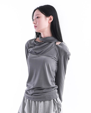 DRAPE STRAP NECK TEE